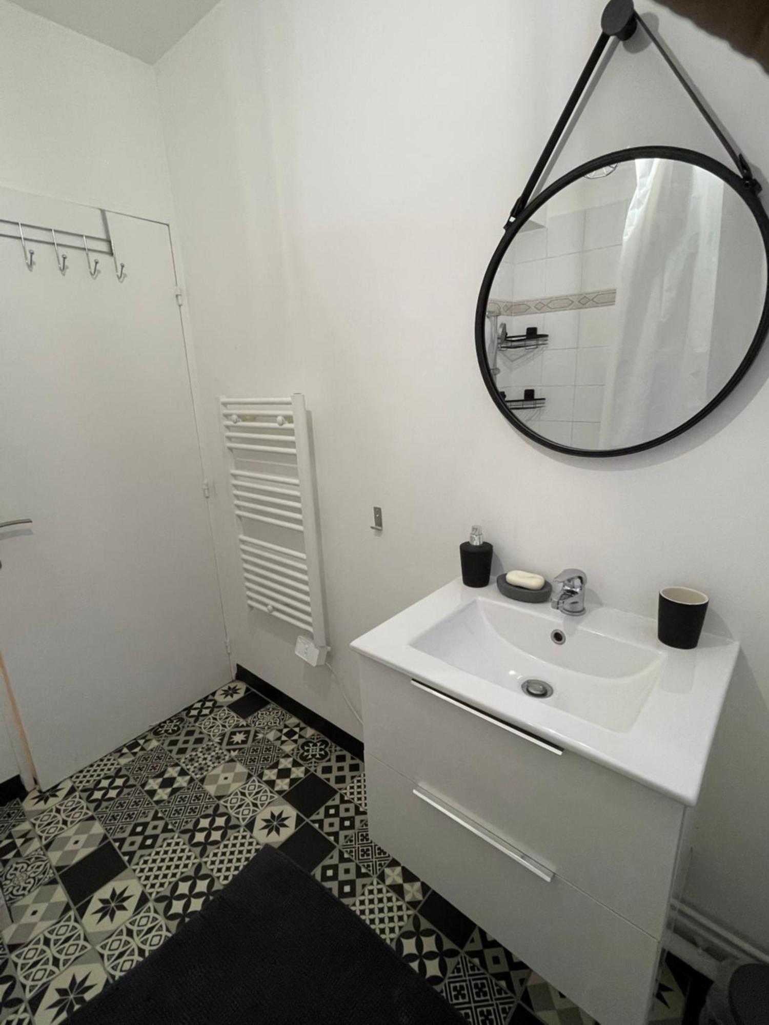 Jolie Chambre Proche De Paris Et Sa Peripherie Aubervilliers Exterior foto